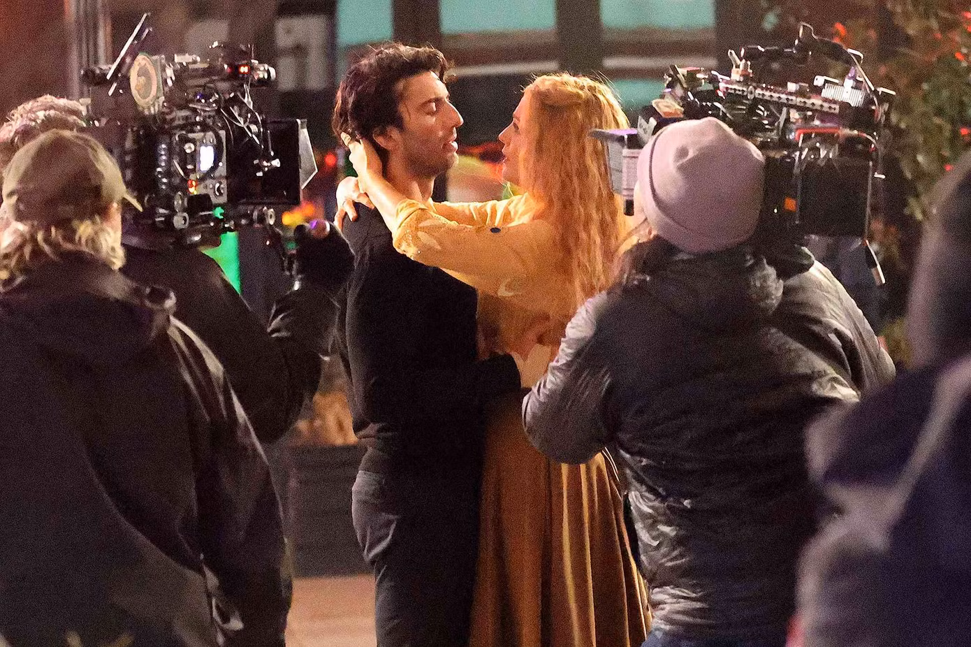 Justin Baldoni đệ đơn kiện Blake Lively tội phỉ báng và tống tiền.