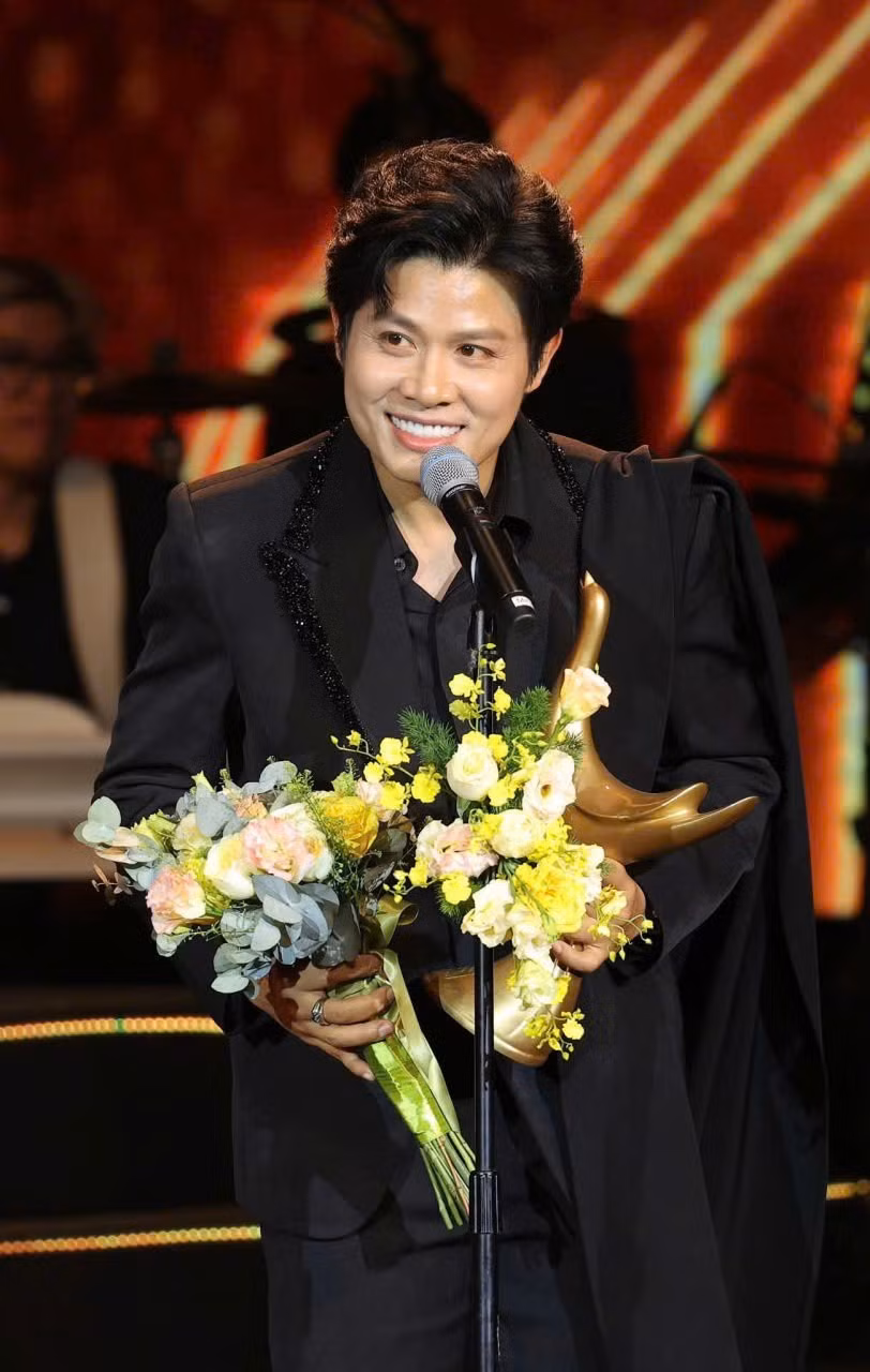 nguyen-van-chung-cong-hien.jpg