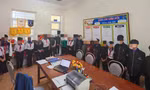Ra đường ‘nhảy theo còi xe’, 23 học sinh và phụ huynh bị công an mời làm việc