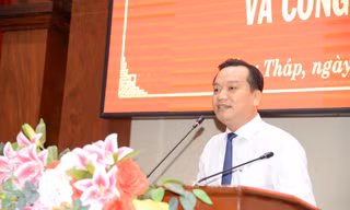 Ông Nguyễn Nhật Trường phát biểu tại Hội nghị công bố quyết định về tổ chức bộ máy và công tác cán bộ.