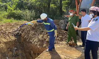 Tiêu huỷ hơn 400kg thịt lợn bốc mùi hôi thối