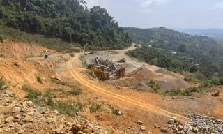 Lâm Đồng cho thu hồi hơn 446.000m³ đất tầng phủ làm vật liệu san lấp