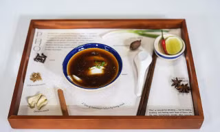 Độc lạ phở, bánh chưng và lẩu gà lá é làm đồ uống