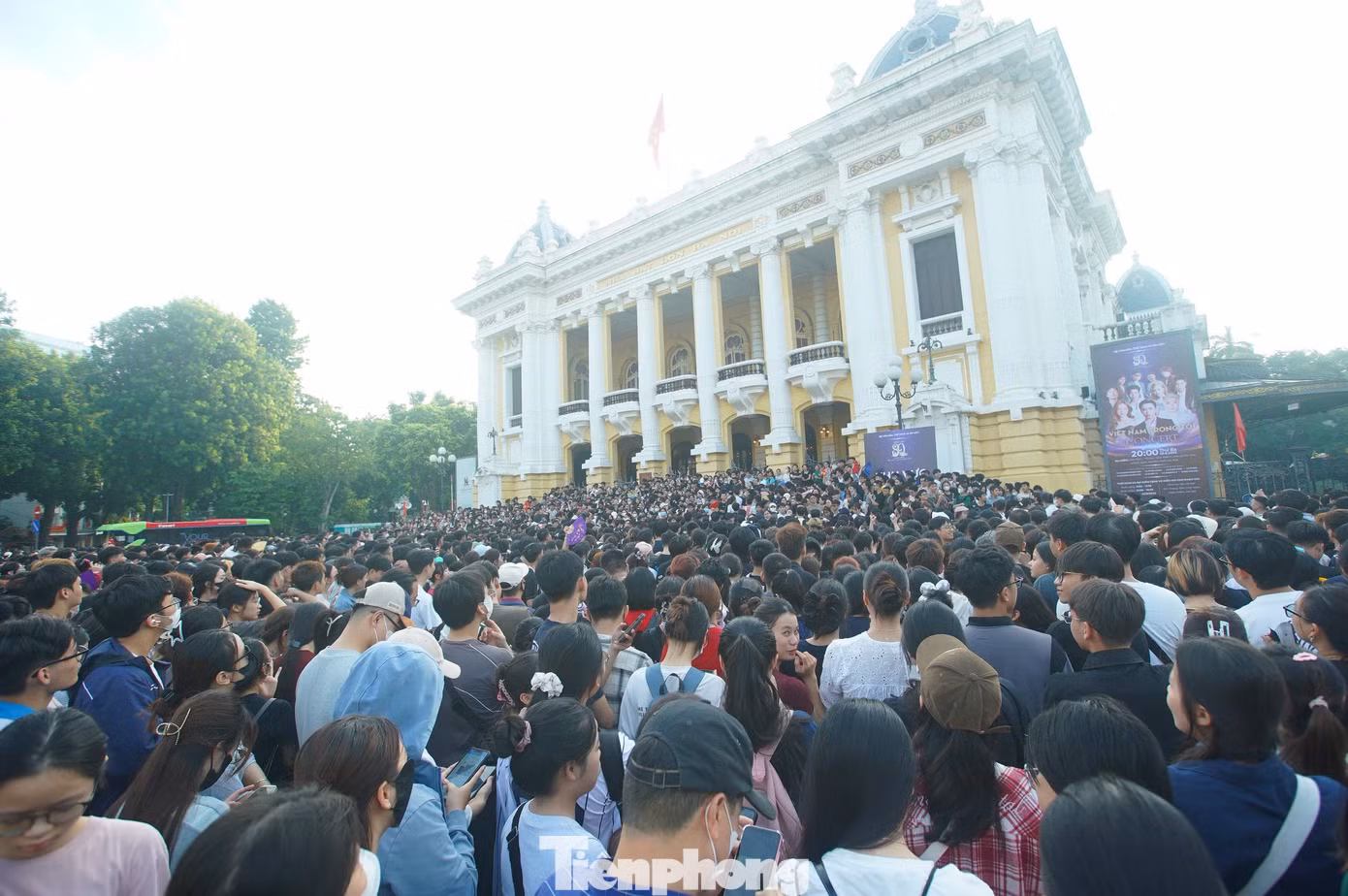tp-nhahatlon30.jpg