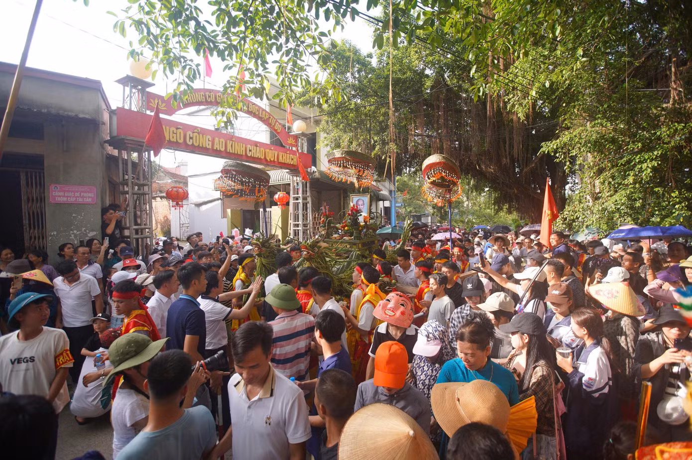 hoitrungthu44.jpg