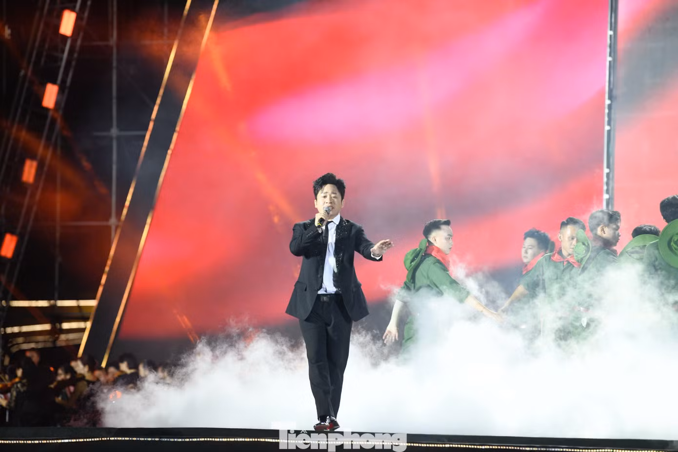 tp-concert77.jpg