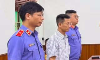 Bắt nguyên Thẩm phán TAND TP Hà Nội