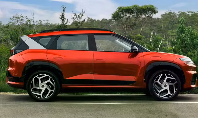 Hyundai ra mắt SUV điện ngoại hình lạ