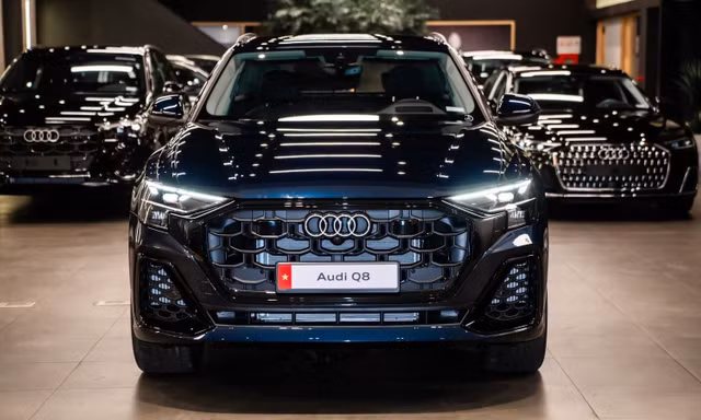 Loạt xe sang Đức và Nhật giảm giá mạnh gần 400 trăm triệu đồng