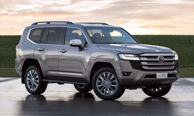 Rộ tin Toyota Land Cruiser sắp có thêm bản hybrid mới