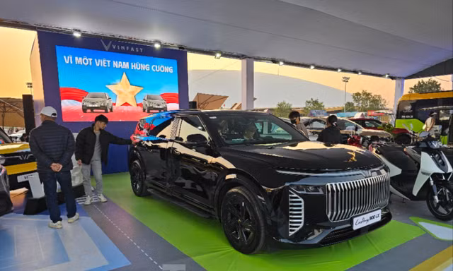 Loạt xe điện hóa nổi bật tại Triển lãm Phương tiện di chuyển Việt Nam 2025