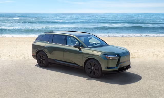 Vén màn SUV điện 6 chỗ mới của Lexus