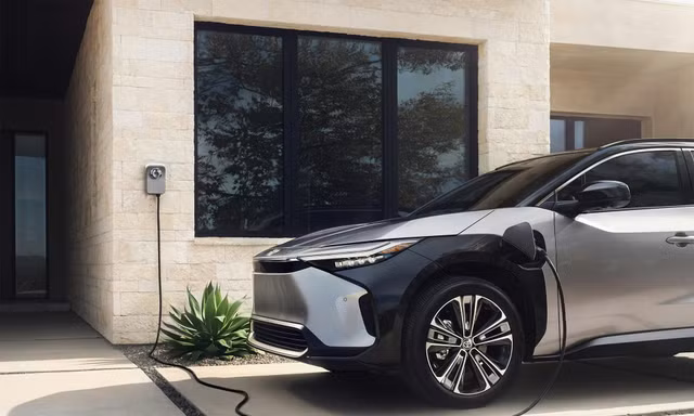 Toyota đón tin vui về dự án xe điện pin chạy 1.000 km/lần sạc