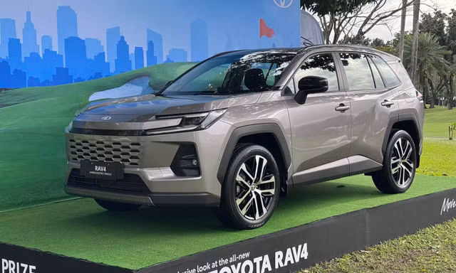 Cận cảnh Toyota RAV4 2026 xuất hiện tại Đông Nam Á