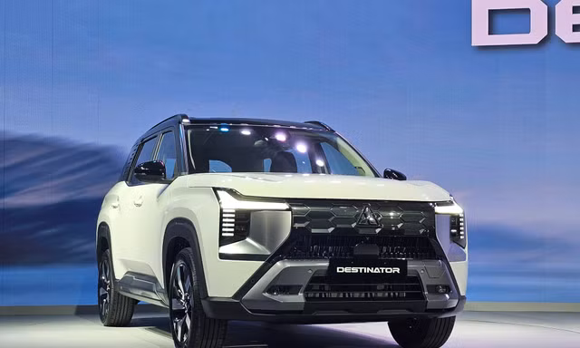 Mitsubishi Destinator chạm mốc 2.000 đơn hàng sau 1 tuần bán tại Việt Nam