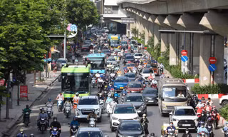 Sắp hạn chế xe cá nhân ở nhiều đô thị lớn 
