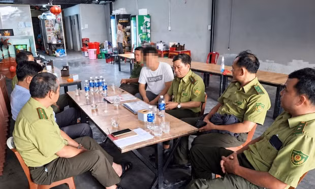 Quảng cáo bán chim trời, quán nhậu ở Huế bị phạt