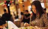 Chưa có sự nghiệp, thế hệ Z ở Trung Quốc vẫn vung tiền mua sắm xa xỉ