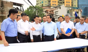 Quyết tâm hoàn thành vượt tiến độ nhiều dự án giao thông quan trọng 