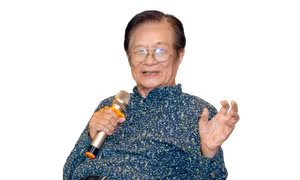 "Bộ tứ Sông Hồng" 1994 và 2004. Từ trái sang: Dương Thụ, Trần Tiến, Nguyễn Cường và Phó Đức Phương Ảnh: NVCC