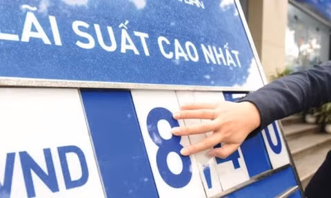 Lãi suất huy động khó hạ nhiệt, điều gì sẽ xảy ra?