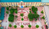 Thiếu nhi Nghệ An xếp hình đẹp mắt mừng Quốc khánh 2/9