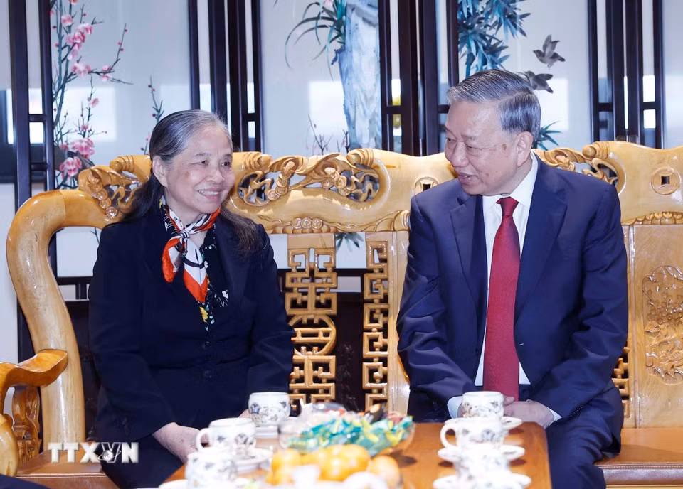 tong-bi-thu-thap-huong-tuong-nho-cac-dong-chi-lanh-dao-dang-nha-nuoc-da-tu-tran5.jpg