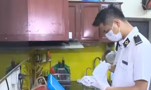 Kiểm tra đột xuất cơ sở liên quan đến đường dây tiêu thụ gần 300 tấn lợn bệnh