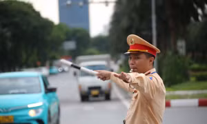 CSGT Hà Nội huy động 100% quân số làm nhiệm vụ, giao thông nội thành thông thoáng