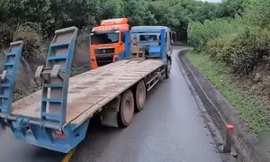Cục CSGT đề nghị kẻ vạch liền, không cho phép 'mượn' đường ngược chiều để vượt xe