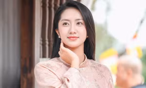 Hà Trúc Linh và các người đẹp Hoa hậu Việt Nam du xuân miền di sản Bắc Ninh