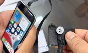 Hà Nội: Thí sinh dùng camera 'cúc áo' để gian lận thi sát hạch lái xe