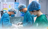 Cứu người đàn ông bị đâm thủng tim, phổi vì mâu thuẫn trên bàn nhậu