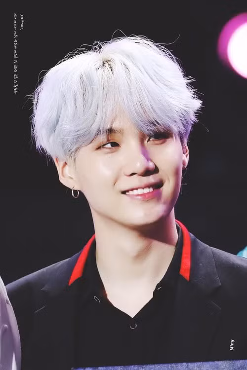 Suga nhập ngũ vào ngày 22/9 tới đây. Ảnh: Twitter.