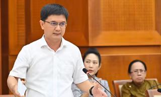 Thủ tướng phê chuẩn Phó Chủ tịch UBND TPHCM và Thái Nguyên