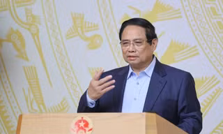 Thủ tướng: Chậm nhất 2027 phải thiết kế, chế tạo một số chíp bán dẫn 