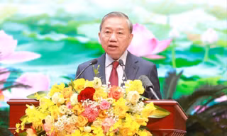 Bộ Chính trị: Kinh tế nhà nước phải tiên phong kiến tạo phát triển, dẫn dắt, mở đường