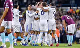 HIGHLIGHTS: Leeds đè bẹp Burnley, rộng cửa trụ hạng 
