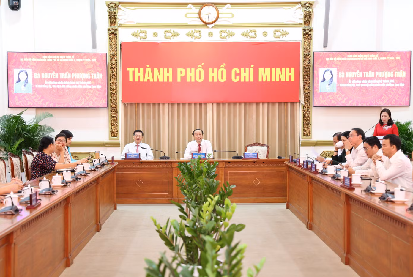 2t8a2312.jpg