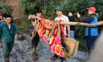 Nhân chứng kể phút lũ tràn về dữ dội, mọi thứ đổ nát trong chốc lát