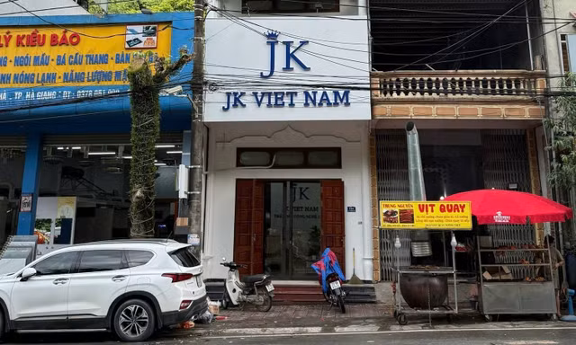 Thẩm mỹ Quốc tế JK hoàn tiền nhỏ giọt cho khách hàng sau phản ánh của Tiền Phong