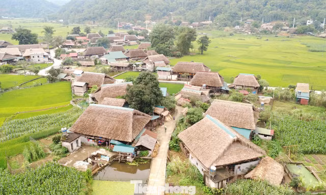 Có gì ở ngôi làng đặc biệt dưới chân núi Tây Côn Lĩnh? 