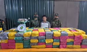 Clip toàn cảnh vụ bắt giữ 500kg ma tuý