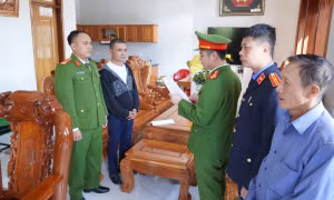 Đối tượng từng đánh công an, tiếp tục chỉ đạo ‘đàn em’ gây rối trật tự