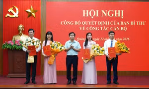Công bố quyết định của Ban Bí thư Trung ương Đảng về công tác cán bộ