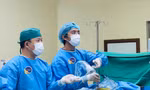 Cô gái trẻ suýt bị liệt vì hội chứng chùm đuôi ngựa hiếm gặp