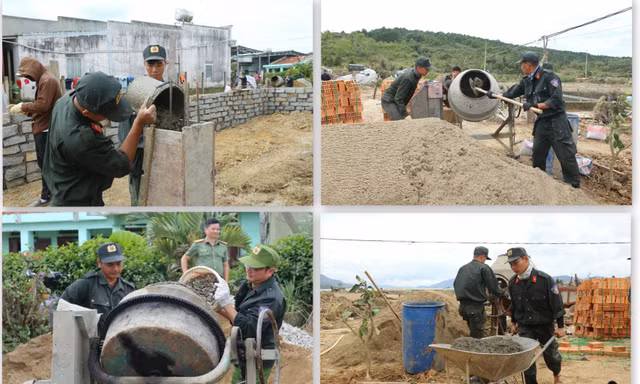 Lực lượng Công an tỉnh Lâm Đồng và Công an xã hỗ trợ người dân xây nhà.