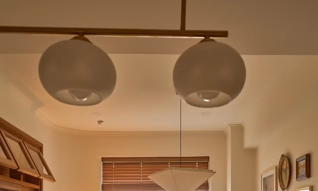 Căn hộ 130m2 được lấy cảm hứng từ những nếp gấp của gỗ