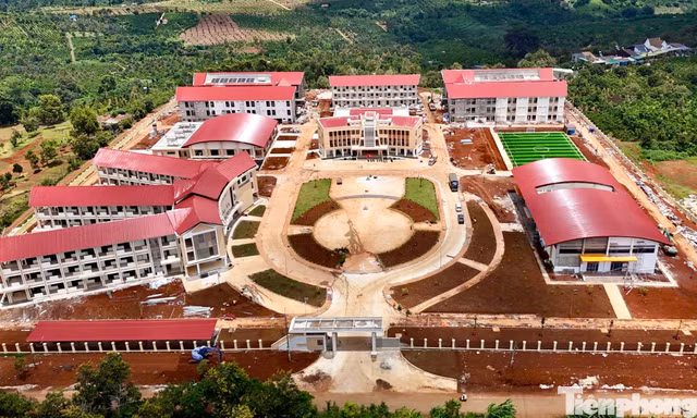 Mái trường mới giữa biên cương Lâm Đồng trước ngày khai giảng