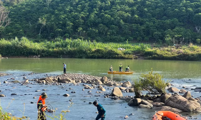Tìm được thi thể nạn nhân cuối cùng trong vụ 3 người mất tích trên sông Đạ Dâng